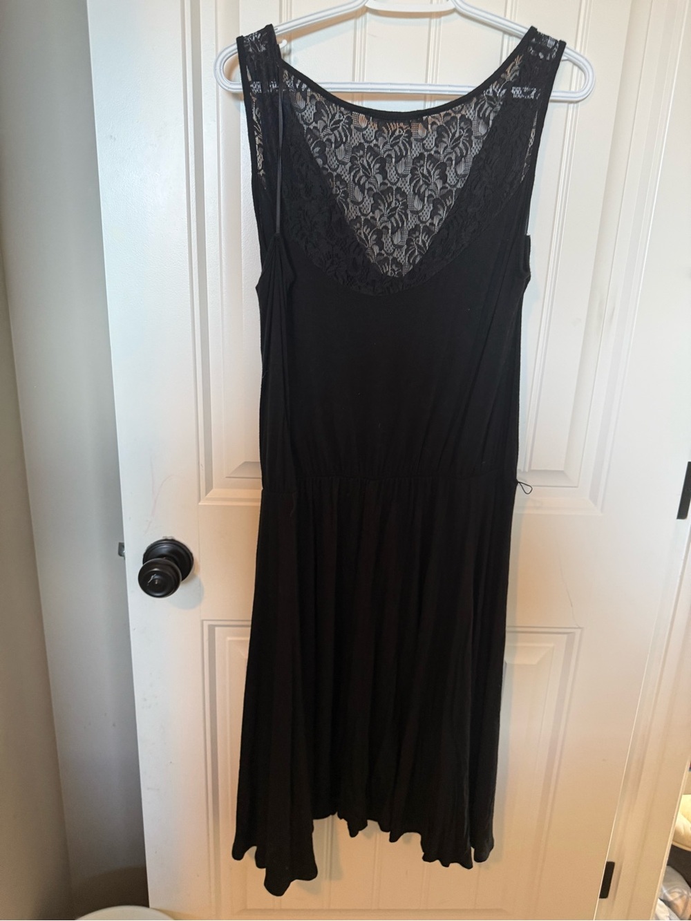 Women’s Black Lace Back Sleeveless Dress